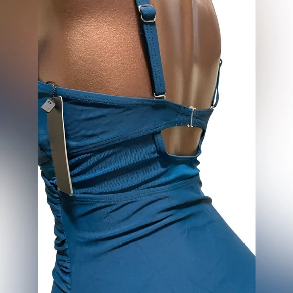 Mesh Insert Ruched Swimsuit - Picture 8 of 11